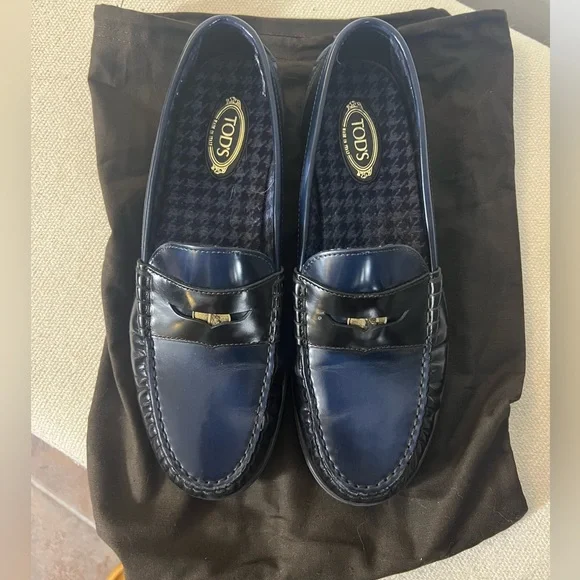 Tod's - Leather penny loafers - Picture 7 of 11